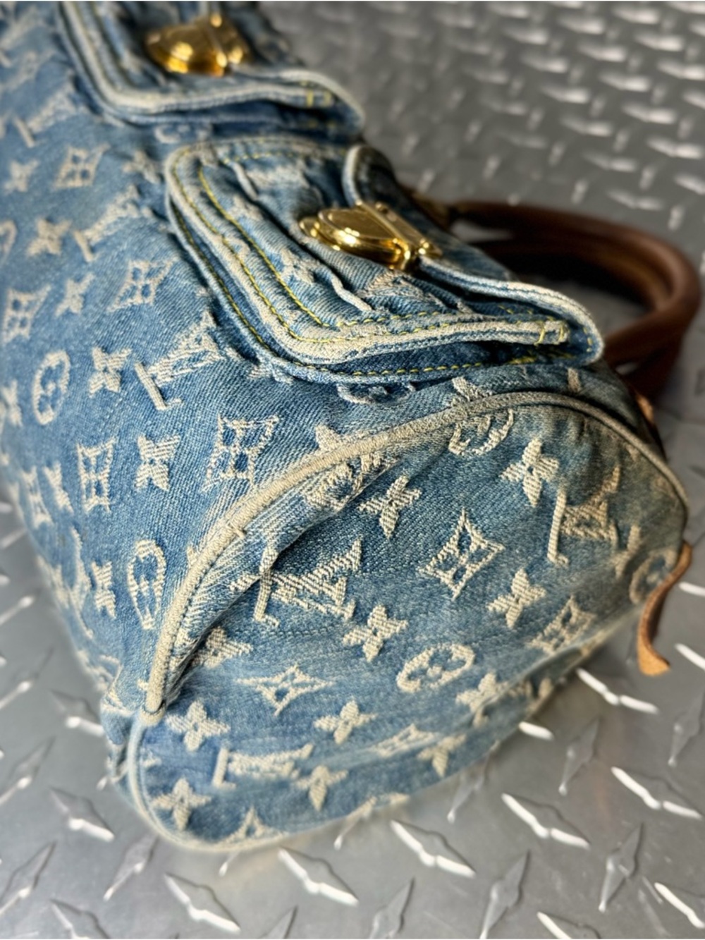 Louis Vuitton Vintage Monogram Denim Neo Speedy in Blue - Picture 4 of 12